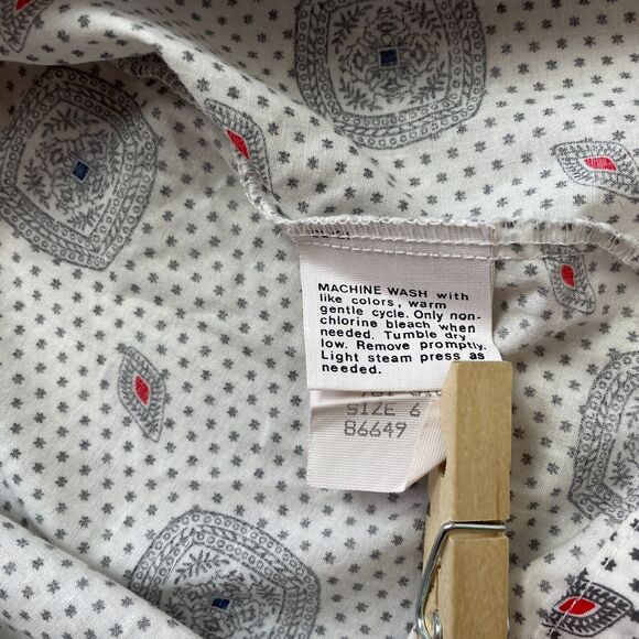 Pendleton Vintage Top Size 6 Petite White Gray Geometric Secretary Cotton 90s - Picture 9 of 13